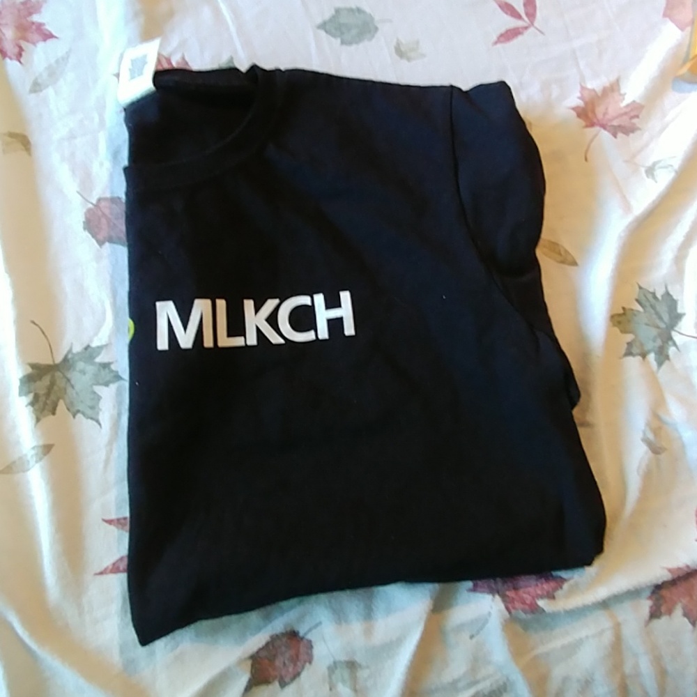 Shirt - Picture 3 of 3